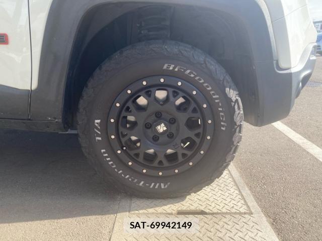 Jeep RENEGADE 2020-06 8371750-6