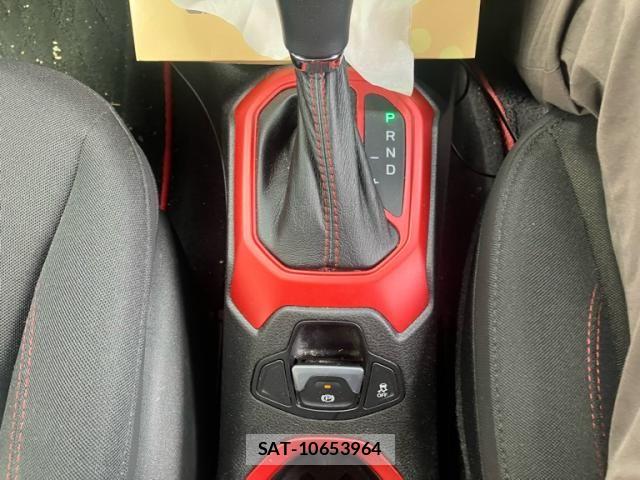 Jeep RENEGADE 2015-10 8562238-13