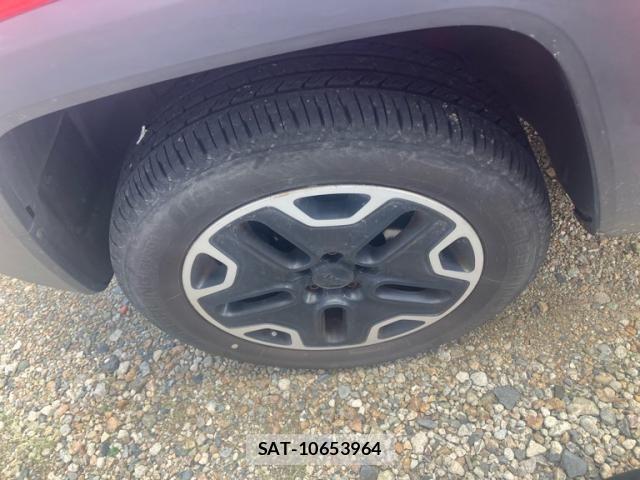 Jeep RENEGADE 2015-10 8562238-5