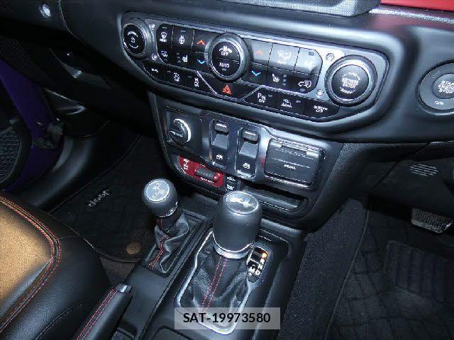 Jeep WRANGLER 2023-06 820421-25