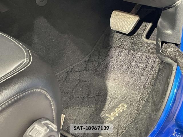 Jeep WRANGLER 2021-08 8130711-13