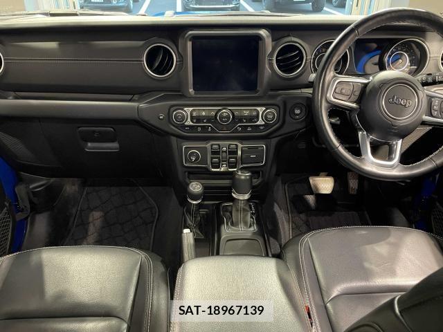 Jeep WRANGLER 2021-08 8130711-1