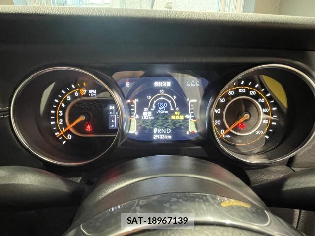 Jeep WRANGLER 2021-08 8130711-25