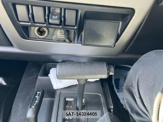 Jeep WRANGLER 2007-03 8742934-19