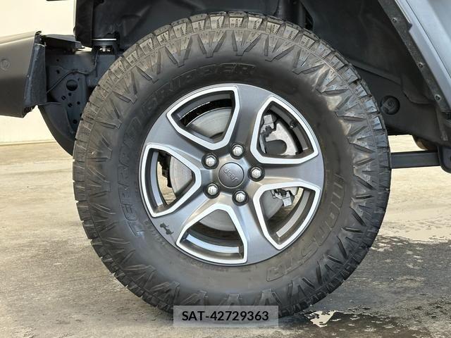 Jeep WRANGLER 2021-04 1040791-12