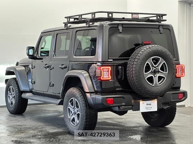 Jeep WRANGLER 2021-04 1040791-2