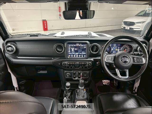 Jeep WRANGLER 2021-03 1067041-1