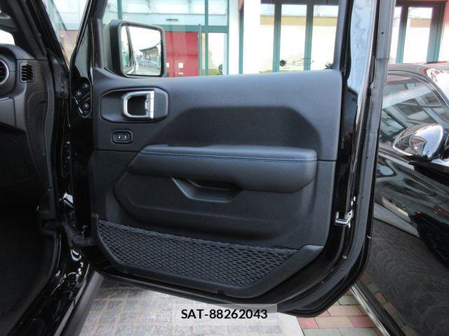 Jeep WRANGLER 2025-01 1302367-18