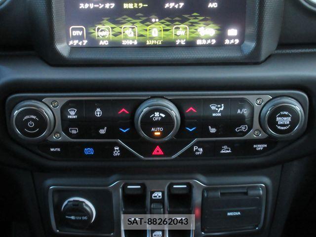 Jeep WRANGLER 2025-01 1302367-27