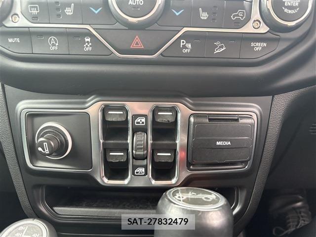 Jeep WRANGLER 2020-01 1693702-27