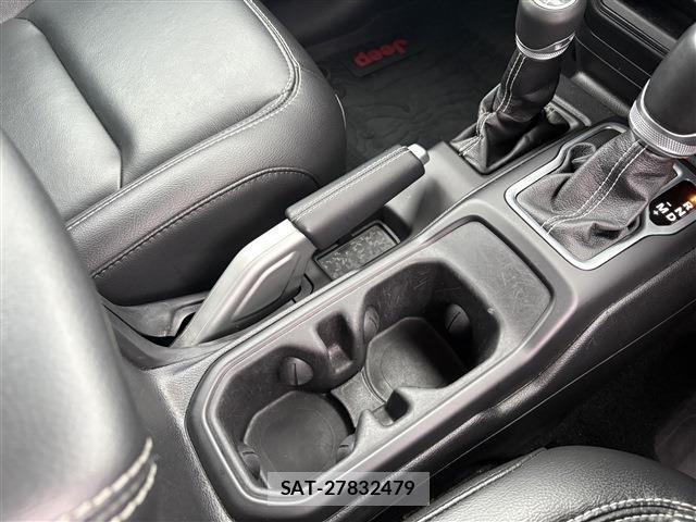 Jeep WRANGLER 2020-01 1693702-29
