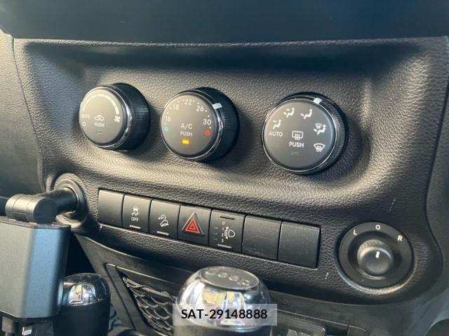 Jeep WRANGLER 2014-03 1932344-22