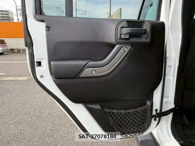 Jeep WRANGLER 2015-09 6683822-19