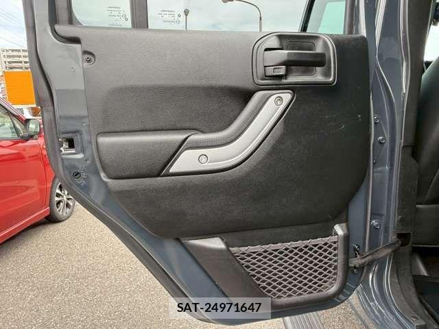 Jeep WRANGLER 2017-06 6683821-14