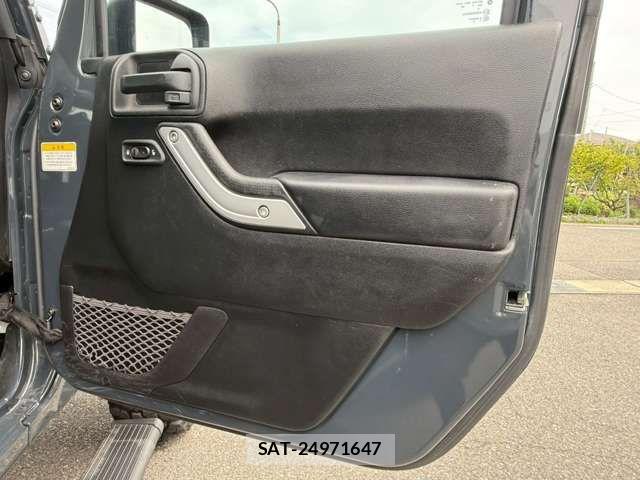 Jeep WRANGLER 2017-06 6683821-15