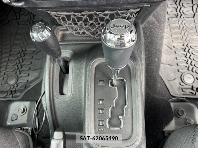 Jeep WRANGLER 2018-06 6815400-24
