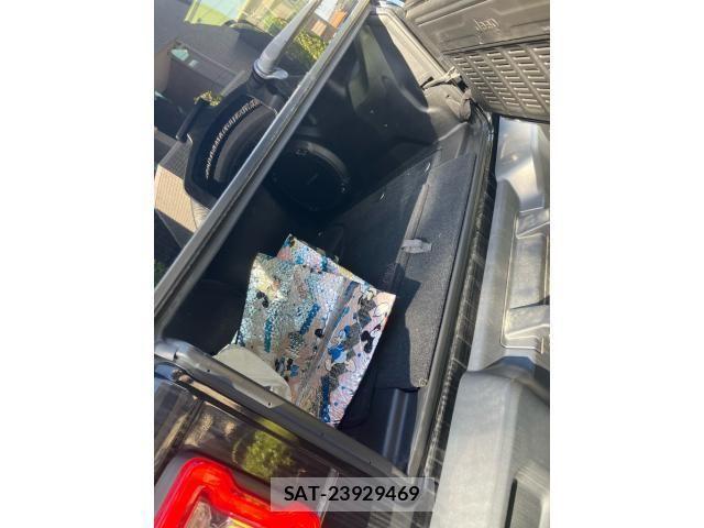 Jeep WRANGLER 2019-04 6906905-24