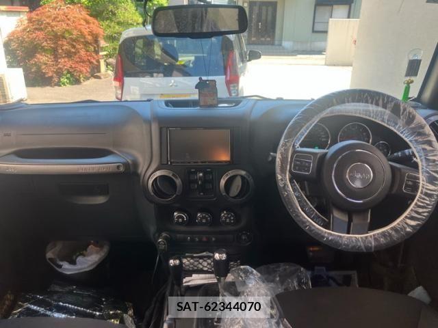 Jeep WRANGLER 2017-05 6906912-13