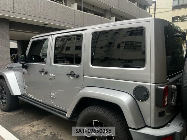 Jeep WRANGLER 2018-06 7058985-3