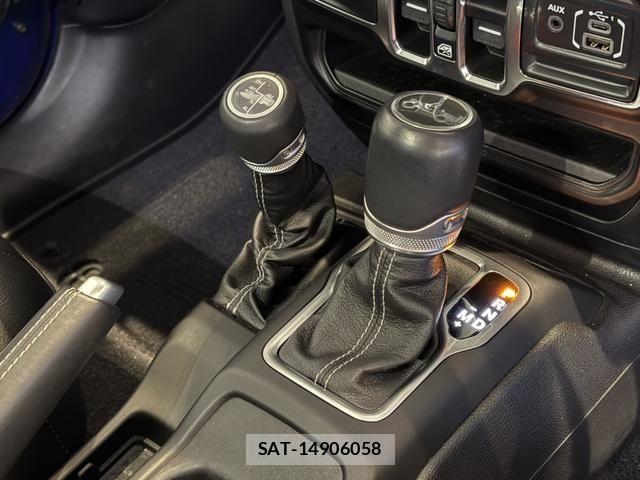 Jeep WRANGLER 2020-03 7220084-12