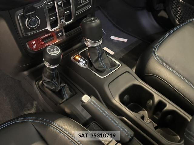 Jeep WRANGLER 2025-01 7220102-12