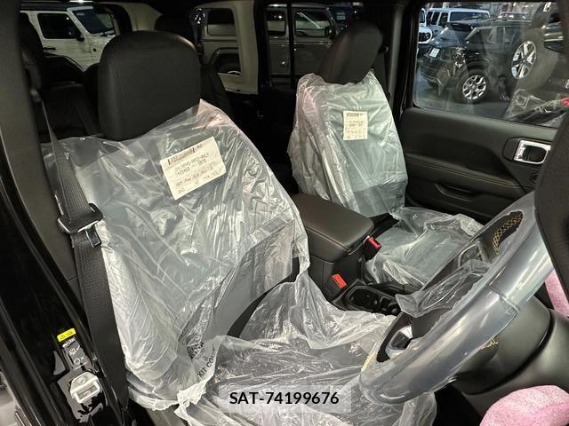 Jeep WRANGLER 2026-03 7327640-3