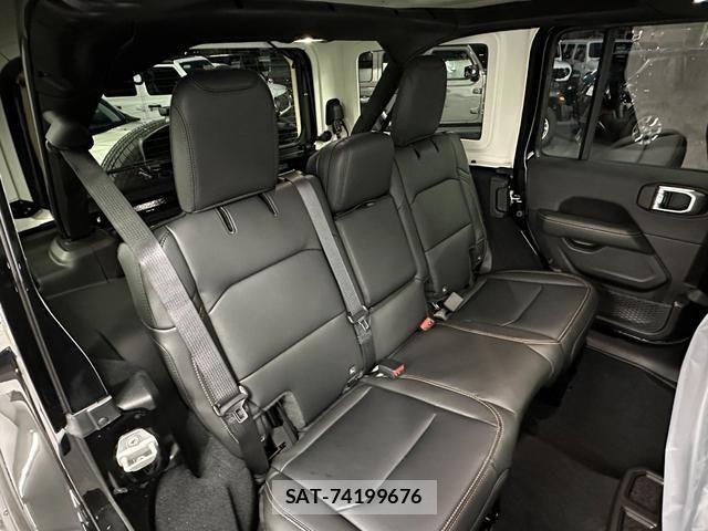 Jeep WRANGLER 2026-03 7327640-4