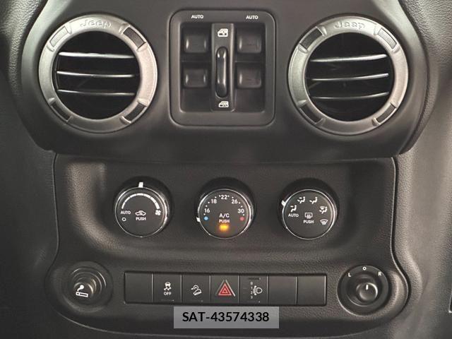 Jeep WRANGLER 2017-10 7327649-8