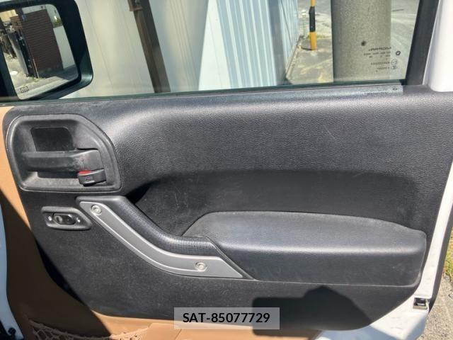 Jeep WRANGLER 2013-06 7508904-12