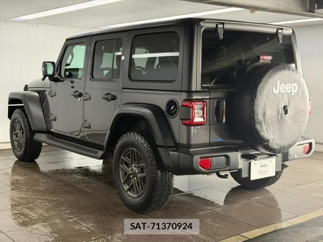 Jeep WRANGLER 2024-10 7508890-2
