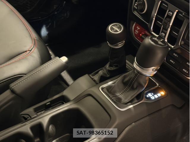 Jeep WRANGLER 2025-07 7724412-12