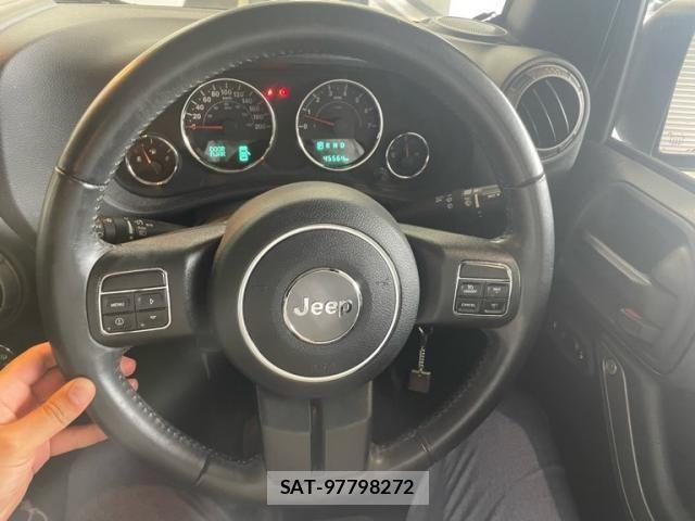 Jeep WRANGLER 2018-05 7724435-17