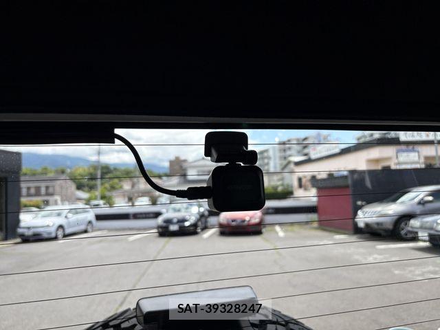 Jeep WRANGLER 2019-06 7724429-28