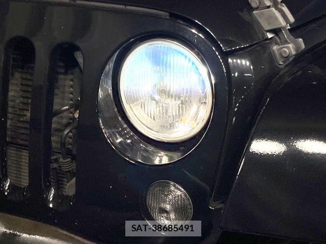 Jeep WRANGLER 2017-04 7979579-13