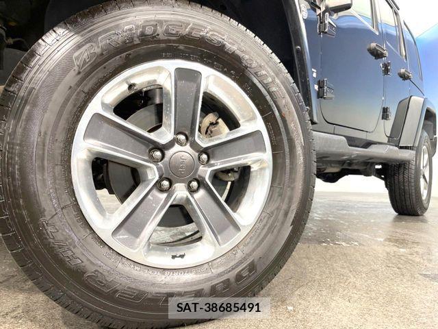 Jeep WRANGLER 2017-04 7979579-14