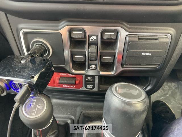 Jeep WRANGLER 2021-08 8099809-21