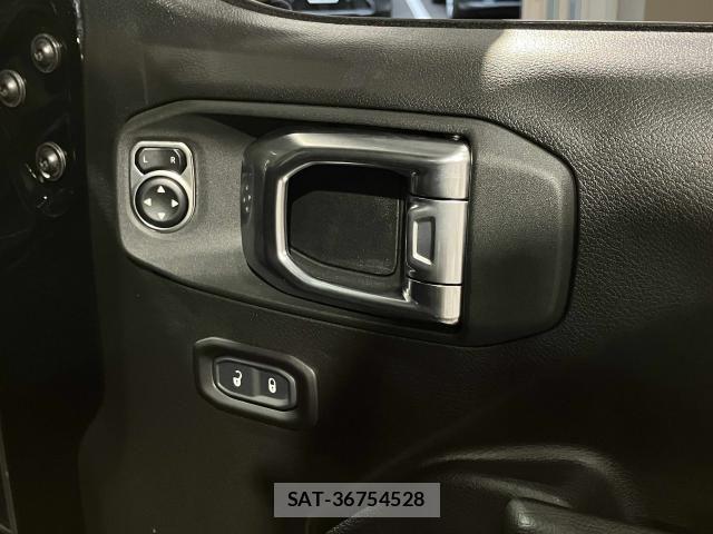 Jeep WRANGLER 2026-03 8130720-10
