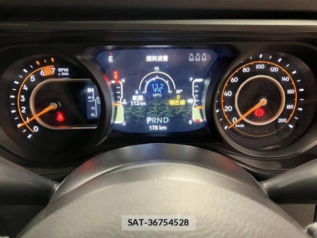 Jeep WRANGLER 2026-03 8130720-25