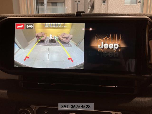 Jeep WRANGLER 2026-03 8130720-27