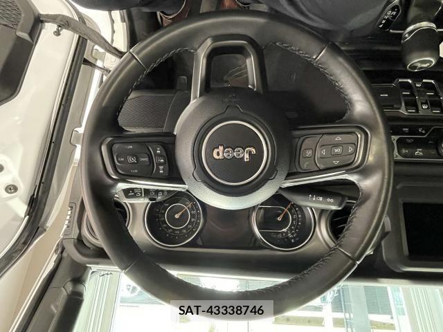 Jeep WRANGLER 2021-07 8130730-12