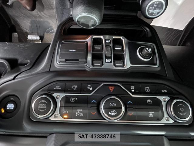 Jeep WRANGLER 2021-07 8130730-22