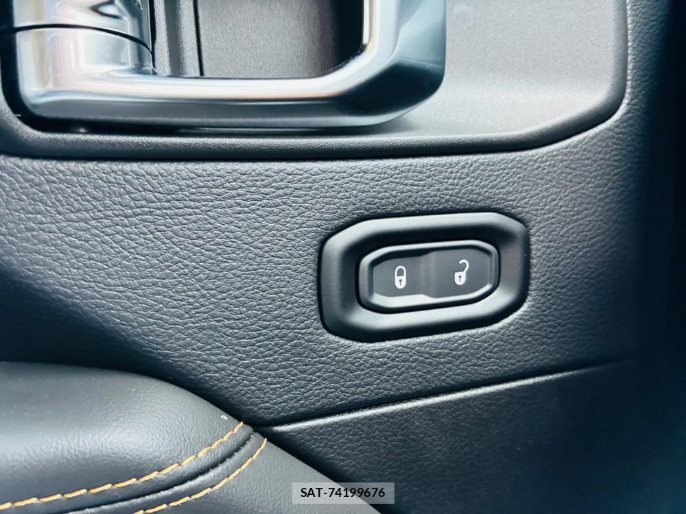 Jeep WRANGLER 2026-03 7327640-23