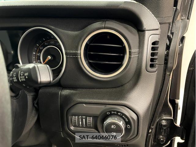 Jeep WRANGLER 2019-06 8130738-14
