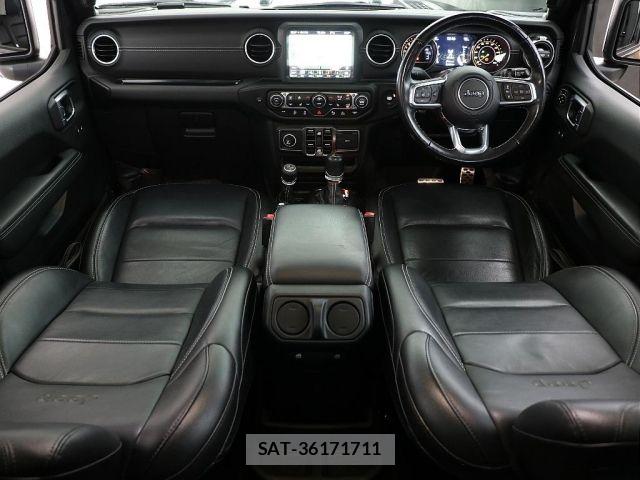 Jeep WRANGLER 2021-01 8130729-1