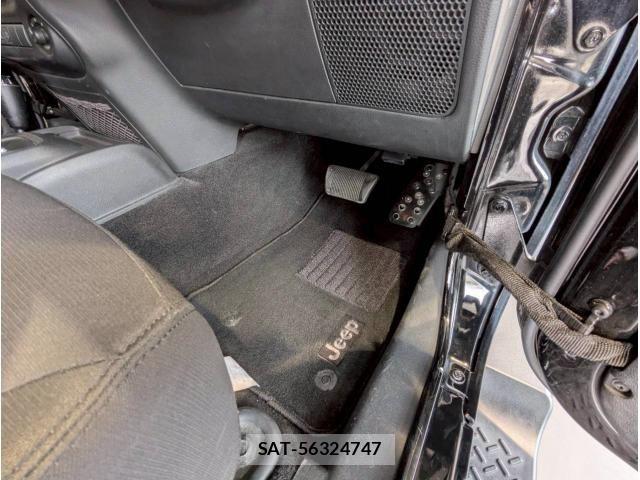 Jeep WRANGLER 2017-03 8130768-18