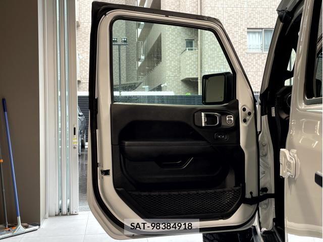 Jeep WRANGLER 2023-06 8130723-8