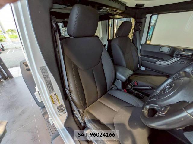 Jeep WRANGLER 2015-09 8130767-12