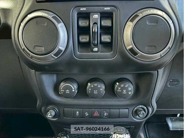 Jeep WRANGLER 2015-09 8130767-26