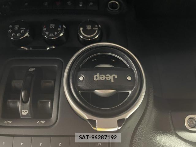 Jeep WRANGLER 2017-02 8130748-28