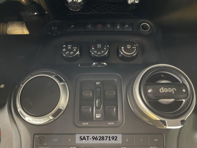 Jeep WRANGLER 2017-02 8130748-29
